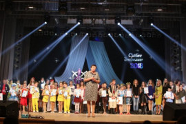 Дома стены помогли: криворожский коллектив взял Гран-При на всеукраинском фестивале "Срібне джерельце"