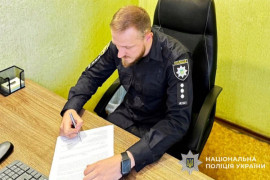 Намагався пограбувати магазин: поліцейські Кривого Рогу затримали зловмисника Намагався пограбувати магазин: поліцейські Кривого Рогу затримали зловмисника