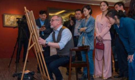 Работы криворожского художника представлены в Шанхайском художественном музее
