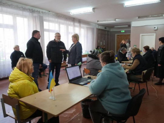 О. Вілкул: Триває п’ята хвиля видачі продуктових наборів. Стабільно працюють 24 пункти видачі