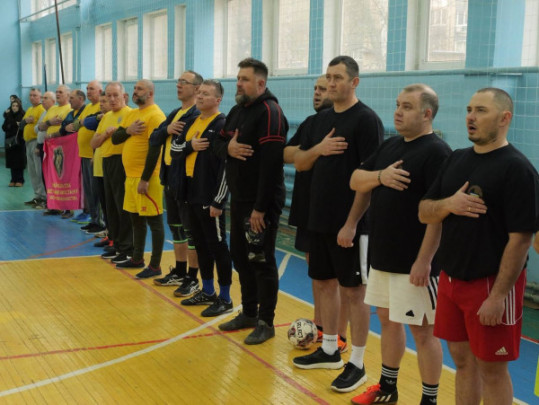 Разом до Перемоги: У Кривому Розі пройшов турнір з міні-футболу, що об'єднав спортсменів з Донеччини та Криворіжжя