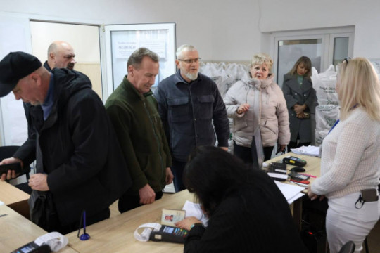 Кривий Ріг піклується та допомагає жителям за багатьма напрямами – у тому числі продуктовими наборами криворізьким родинам, які найбільше потребують підтримки