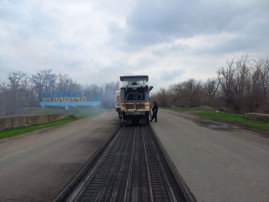 Ремонт доріг на Дніпропетровщині: роботи тривають і на напрямку Кривого Рогу