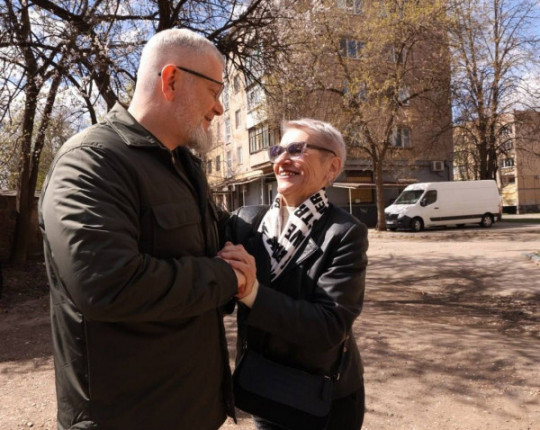 О. Вілкул: Не залишаємо людей наодинці з бідою. У Кривому Розі вже відновлено 1467 багатоквартирних будинків та надана допомога власникам понад 1600 будинків приватного сектору, пошкоджених внаслідок «прильотів»