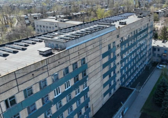 У Кривому Розі продовжується комплексна модернізація медичних закладів: у 16-й лікарні встановили потужну сонячну електростанцію та оновили реабілітаційне відділення