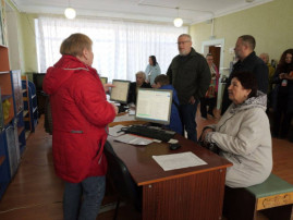 Підтримка тих, хто її потребує: у Кривому Розі триває друга «хвиля» видачі безкоштовних продуктових наборів для 18 категорій містян