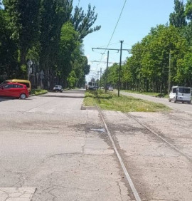 У Кривому Розі трамвай зупинився на коліях