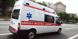 У Кривому Розі патрульні допомогли чоловікові, якому стало зле через спеку