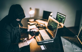 У МВС попередили про шахраїв, які пропонують «швидке» відновлення водійського посвідчення