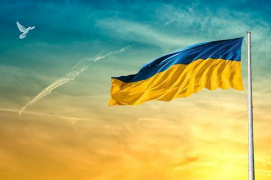 Сьогодні в Україні відзначають День Державного Прапора