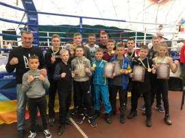Юные спортсмены из Кривого Рога завоевали восемь медалей на Кубке Украины по кикбоксингу