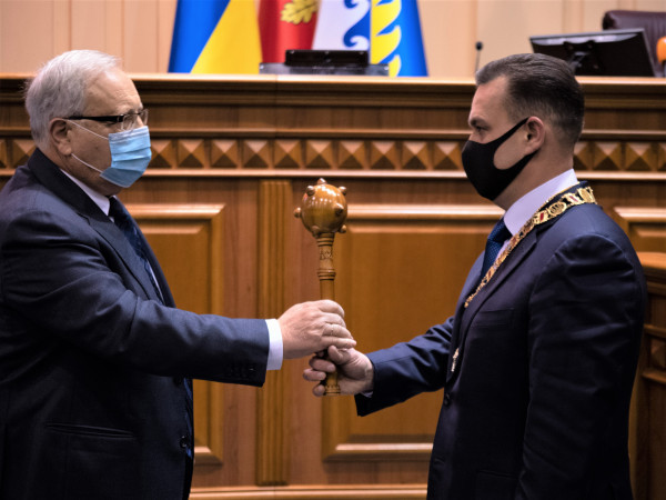 Krivorozhane Vot Glavnoe Slovo I Prioritet V Rabote Mer Krivogo Roga Ia Krivbass On Line G Krivoj Rog