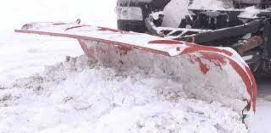 Непогода, непогода: в Кривом Роге ночью и днем работало 62 снегоуборочные машины, на трассы высыпано 760 тонн посыпочного материала