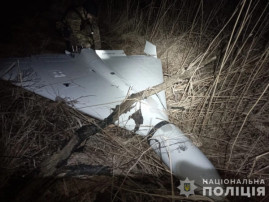 На Дніпропетровщині вибухотехніки знешкодили підбитий, але майже цілий “шахед” На Дніпропетровщині вибухотехніки знешкодили підбитий, але майже цілий “шахед”