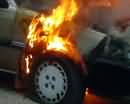В Днепропетровской области сгорел автомобиль вместе с водителем