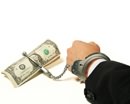 В Кривом Роге работник банка «кинул» своих работодателей на 80 000 долларов