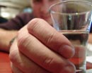 Каждый трудоспособный житель Днепропетровской области выпивает 5 литров чистого спирта в год