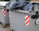 В Дзержинском районе не хватает контейнеров для мусора