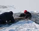 Чтобы спасти школьника, Сергей Заднявулиця ломал лед руками