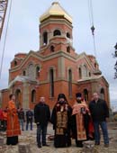 Криворожский Свято-Георгиевский храм в честь погибших воинов украшен куполом
