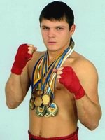 Криворожский кик-боксер привез «золото» Международного чемпионата по боевым искусствам