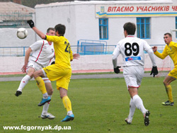 «Горняк» обыграл на выезде «Карловку» 4:2