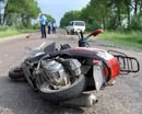 В Кривом Роге водитель ГАЗа сбил двух мопедистов