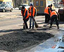 В Кривом Роге и области ямы на дорогах ремонтируют «холодным методом»