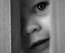 Правительство Украины обещает до конца года отдать на усыновление 2 тысячи детей