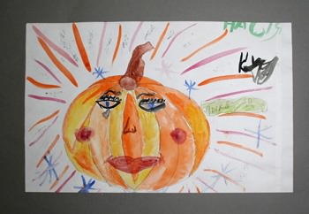 В арт-клубе «Ящик Пандоры» открыта выставка детских рисунков «Хеллоуин»