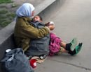 Жительница Кривого Рога использовала свою малолетнюю дочь для попрошайничества