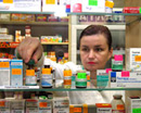 Фармацевты не могут вернуть докризисные цены на лекарства