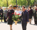 В Кривом Роге возложили цветы к памятнику жертвам голодомора и политических репрессий