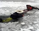 В Кривом Роге под лед провалились двое подростков