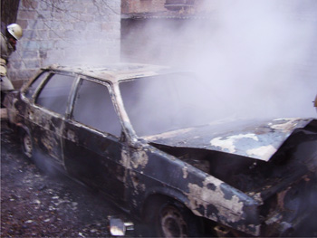Сегодня утром в Кривом Роге сгорела машина (фото)