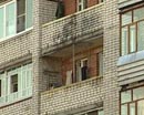 В Кривом Роге мужчина по неосторожности выпал с балкона